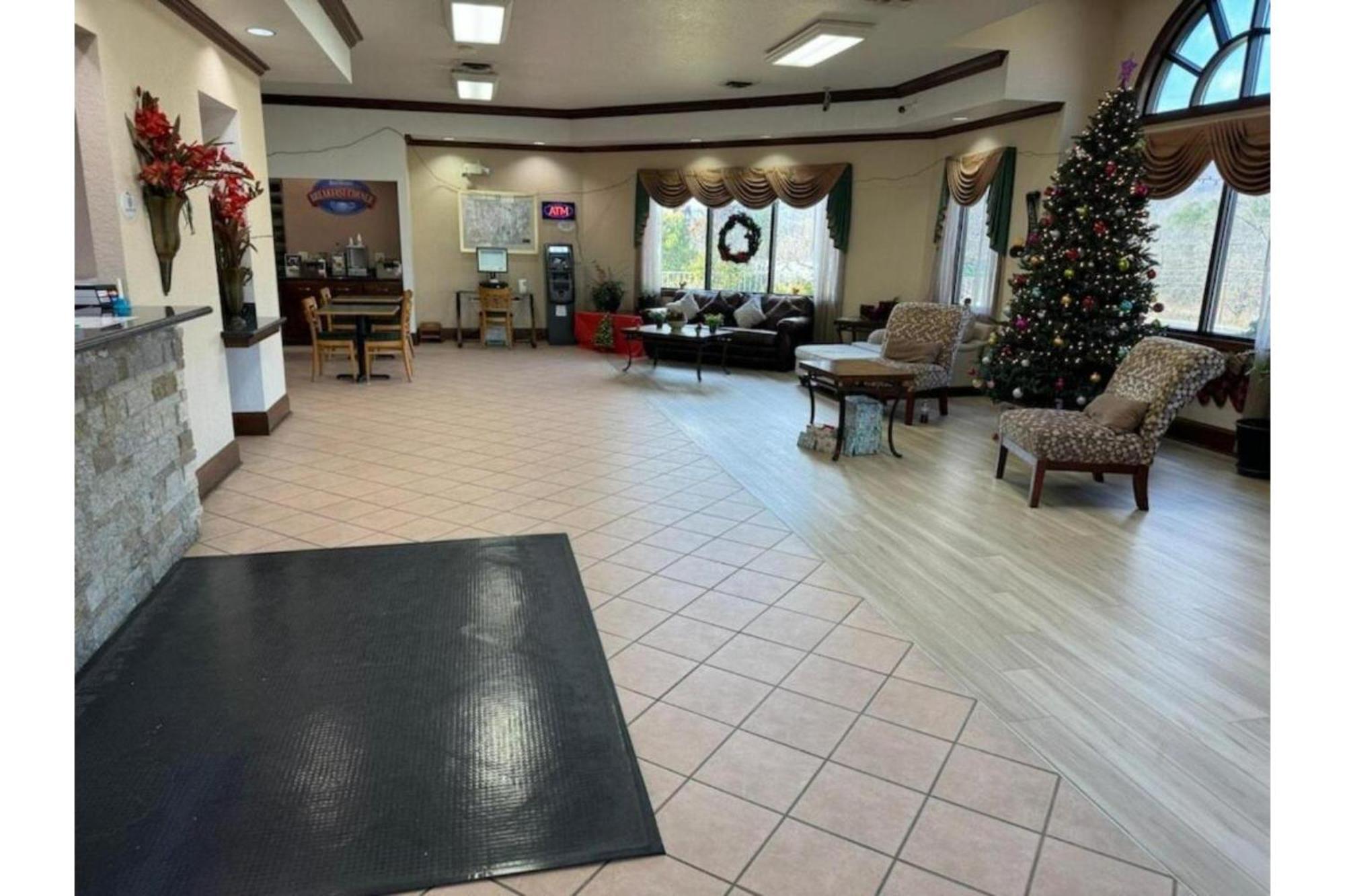 Oyo Hotel Harriman Near I-40 외부 사진