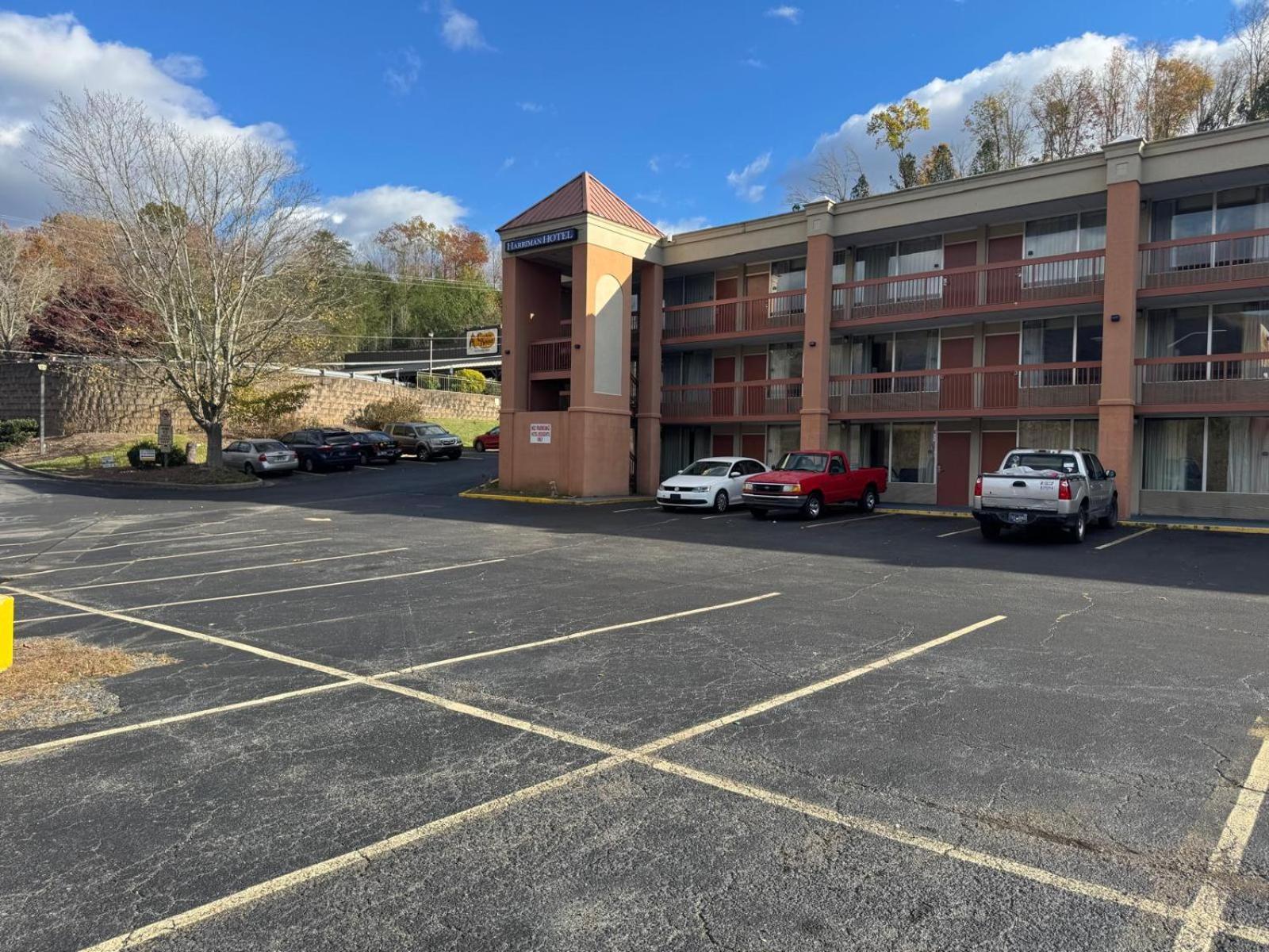 Oyo Hotel Harriman Near I-40 외부 사진