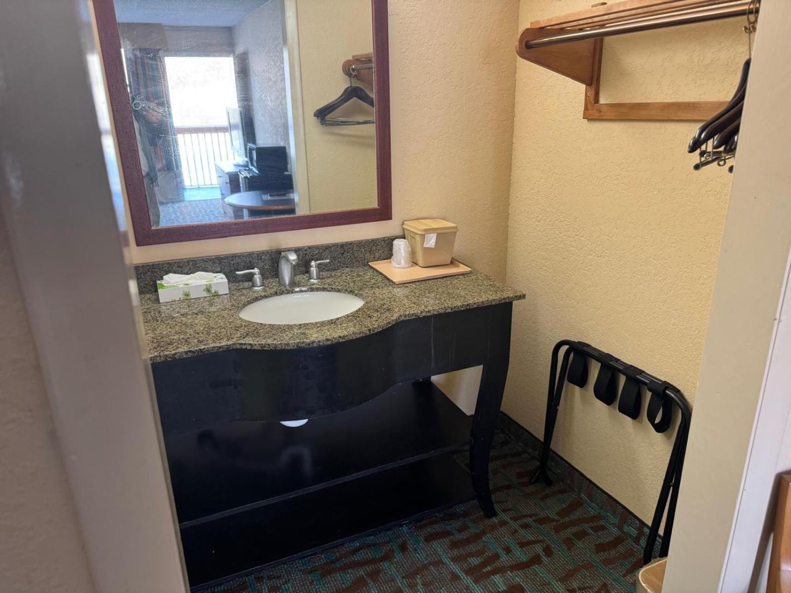 Oyo Hotel Harriman Near I-40 외부 사진