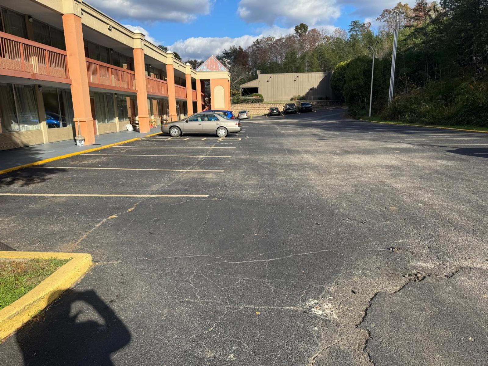Oyo Hotel Harriman Near I-40 외부 사진