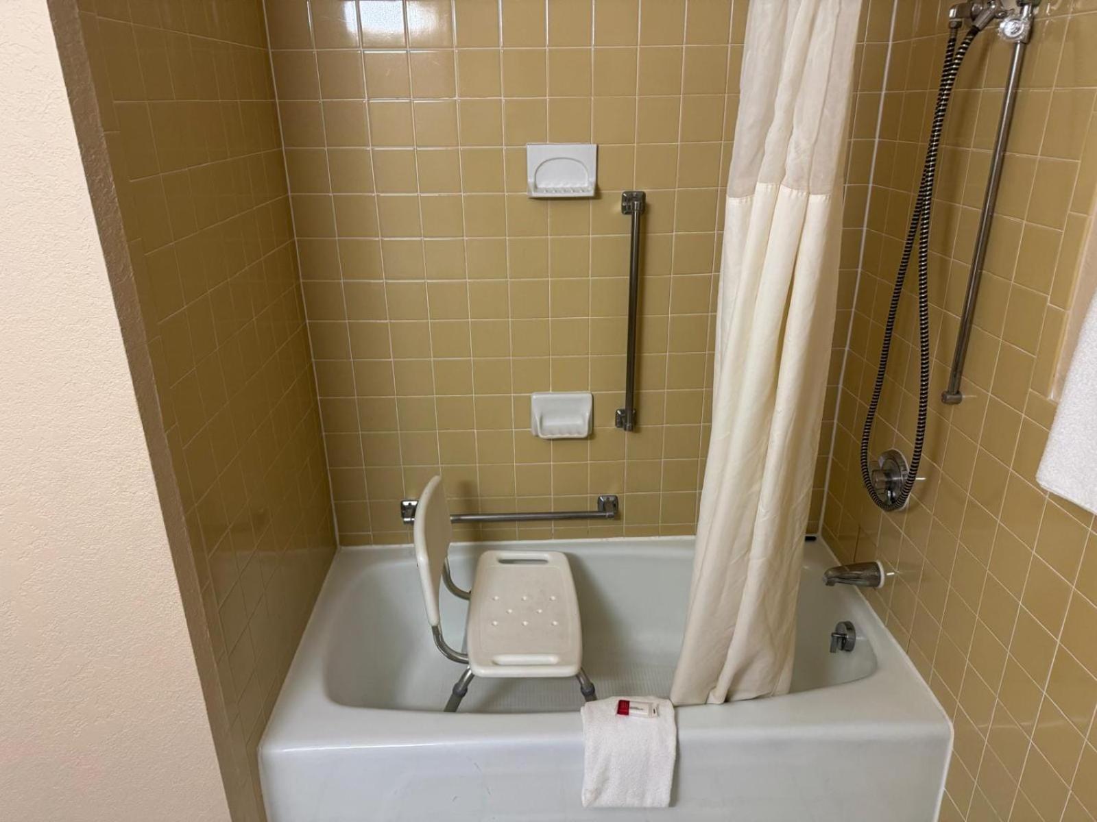 Oyo Hotel Harriman Near I-40 외부 사진